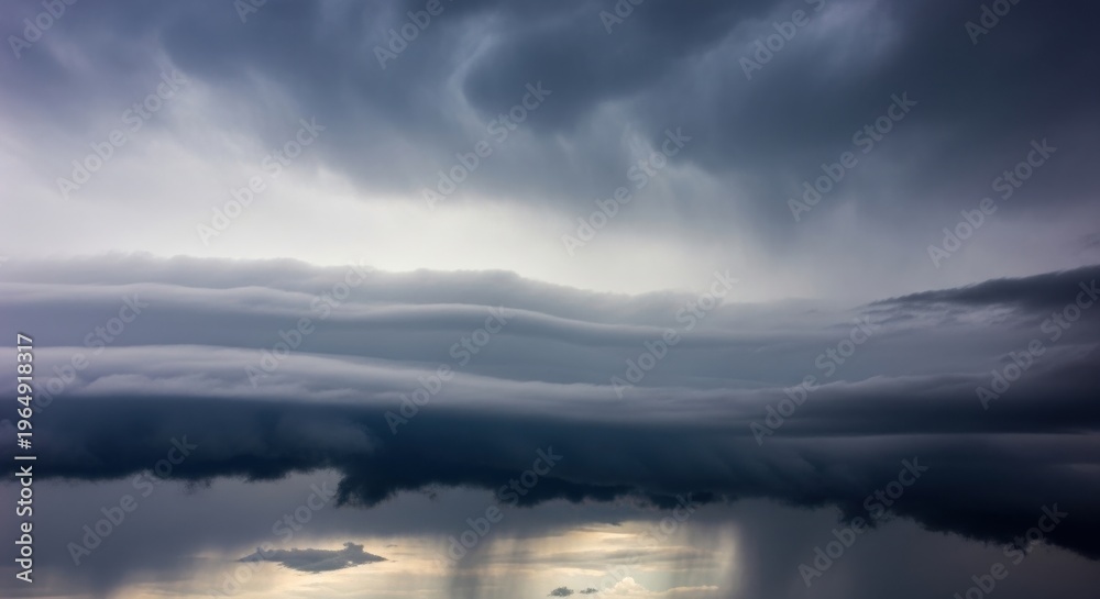 Fototapeta premium Dramatic Storm Clouds Gathering with Approaching Rain