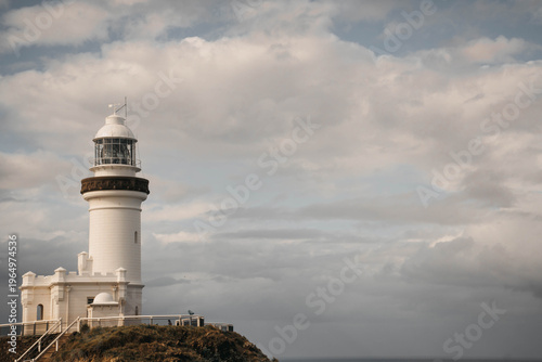 Fotografía Cape Byron Lighthouse on Coastal Headland in Byron Bay, New South Wales, Austral