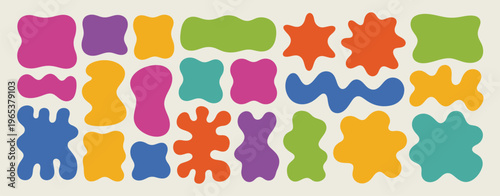 Hand drawn organic liquid rectangle frame shapes set, vector fluid square blobs, wavy irregular abstract flat text box spots