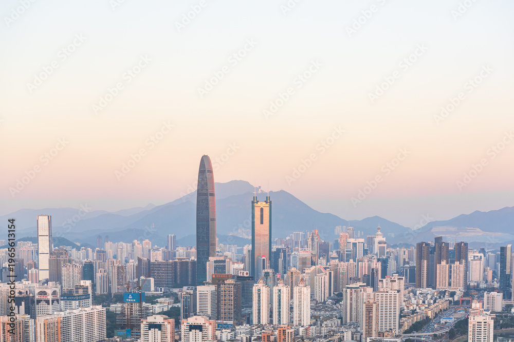 Fototapeta premium The skyline of Futian District, Shenzhen at dusk