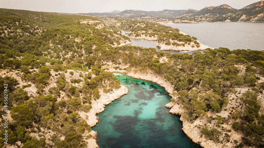 Αυτοκόλλητο Massive cliffs of Cap Canaille on shore Mediterranean Sea near Cassis, Southern France