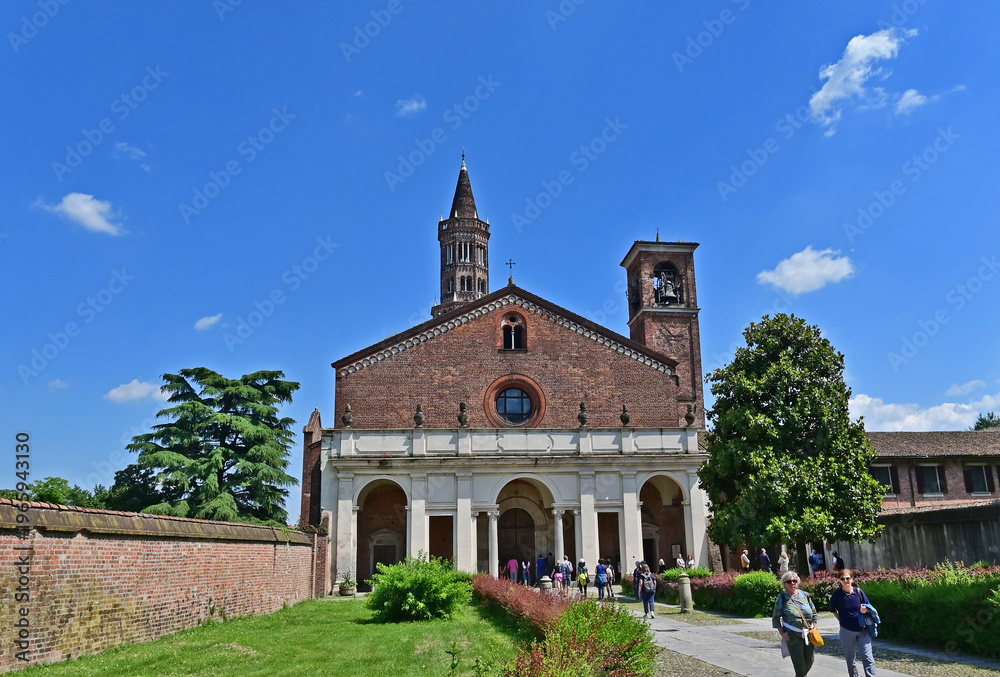 Fototapeta premium Milano, L'abbazia benedettina di Chiaravalle, Lombardia, Italia