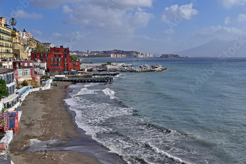 Photos Napoli, spiaggia, lungomare e vedute di Mergellina, Campania, Italia