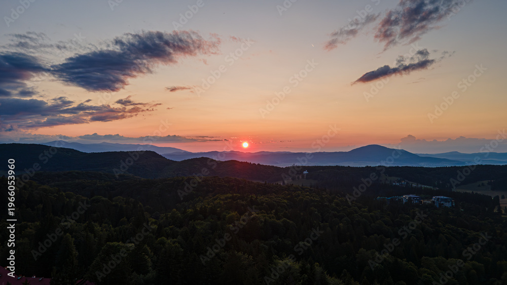 Fototapeta premium sunset in the mountains