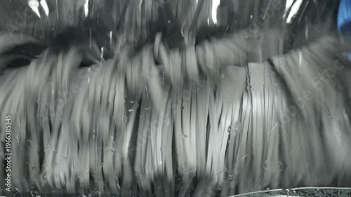 自動車の車内視点で撮影した自動洗車の動画素材