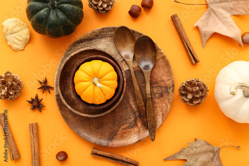 Autumn table setting with p...