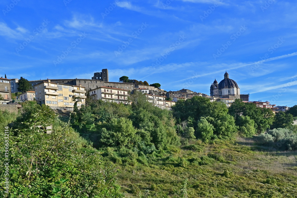 Obraz premium Montefiascone dai sentieri della via Francigena, Tuscia, Lazio