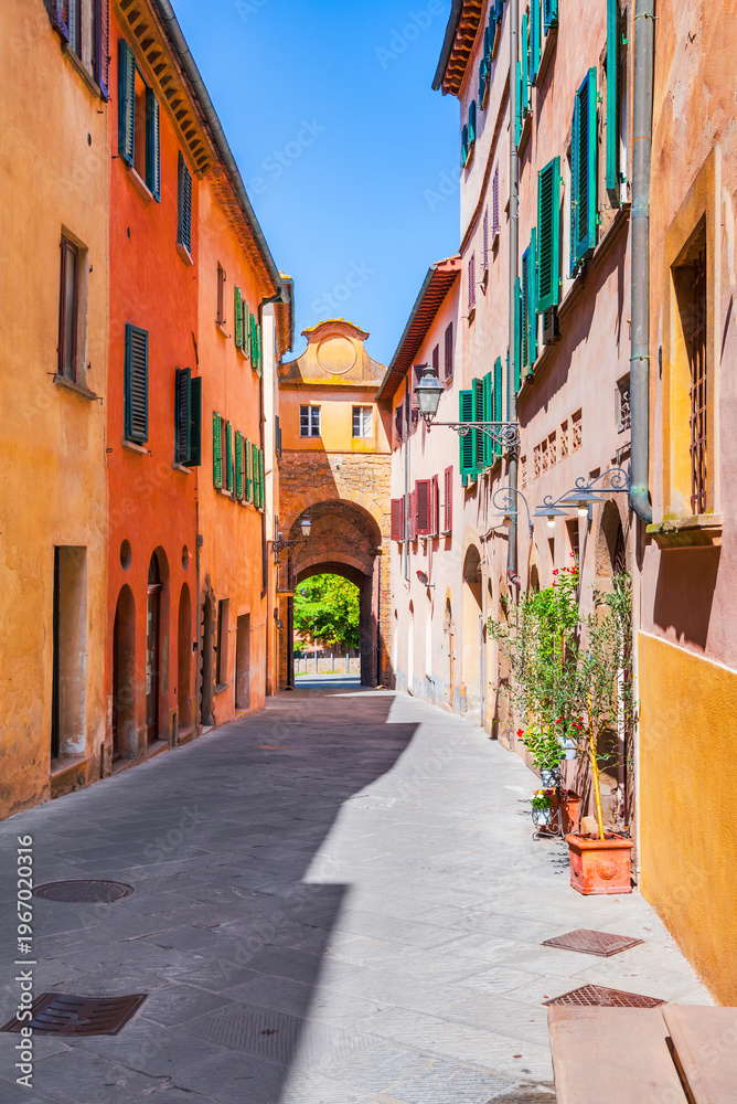 Obraz premium Volterra, Italy. Porta Fiorentina, beautiful city in Tuscany.