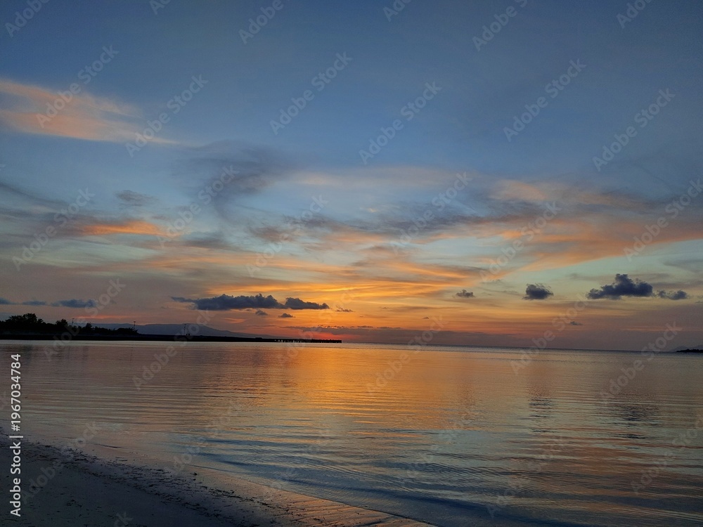 Obraz premium Colorful sunset clouds