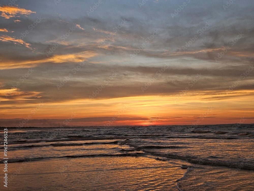 Obraz premium sunset on the beach