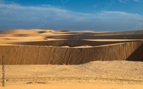 Fotografija Exposure of the Namib Desert done in Namibia, is considered the oldest desert in