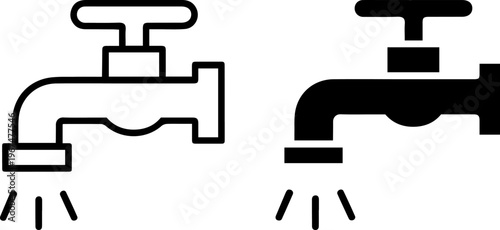 Comparison of two types of fire hydrant designs with water flow depiction