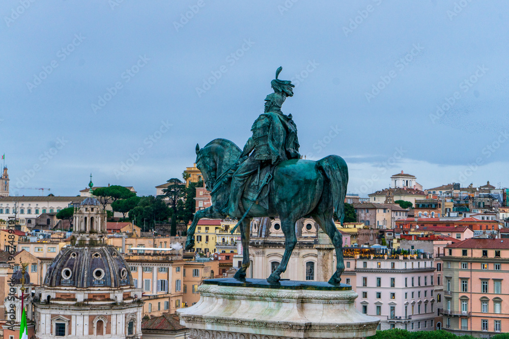 Obraz premium Estatua de Vittorio Emanuelle ll