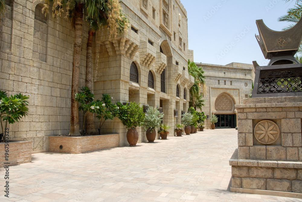 Obraz premium Historic Courtyard Architecture Stone Building Mediterranean