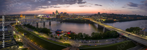 Photos Night urban landscape of downtown district of Cincinnati city in Ohio, USA