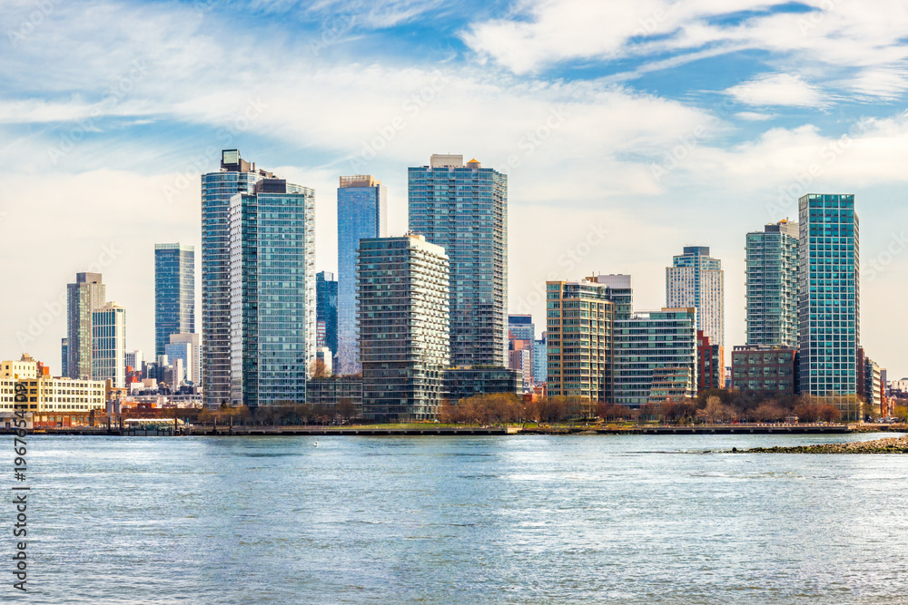 Fototapeta premium Long Island City skyline in New York City