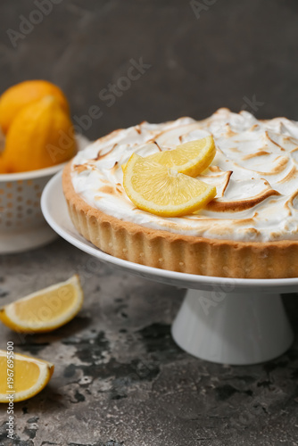 Stand with delicious lemon ...