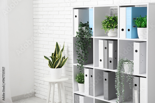 Modern shelving unit with f...