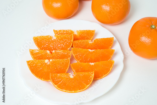 「せとか」という名称の少し大きく高級なミカン、愛媛県の特産品で濃厚な味わいの柑橘類