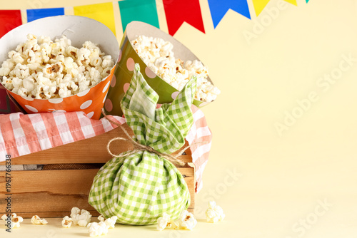 Wooden basket with tasty po...