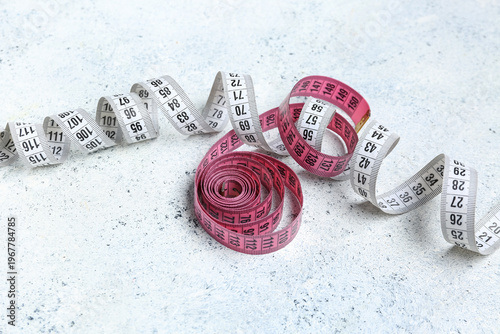 New measuring tapes on ligh...