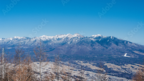 入笠山から見る八ヶ岳方面の景色