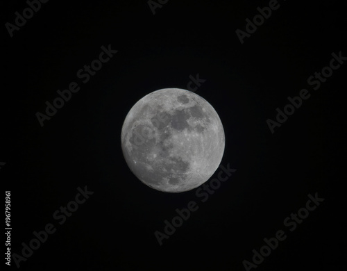 Cuadro en lienzo Waxing Gibbous Moon Close-Up with Detailed Craters and Dark Sky