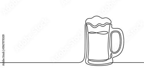 Single continuous line drawing of a beer mug filled with foamy beverage, depicted in a minimalist art style