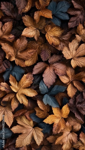 Vibrant Autumn Leaves in a Colorful Pile, Showcasing Stunning Brown and Green Textures in Fall