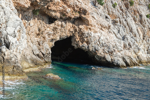 Billede på lærred Pirates cave in Alanya. Landmark of Turkey.