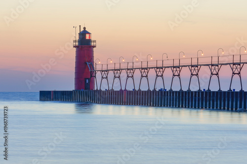 Foto lighthouse at dusk