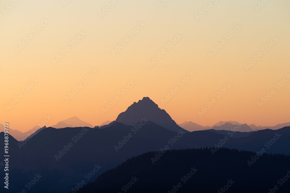 Fototapeta premium sunset in the mountains