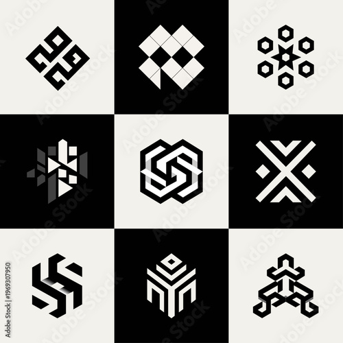 Geometric Set Pattern Logo
