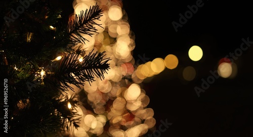 Twinkling festive tree set ...
