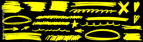 Dynamic highlight with marker shapes attention, highlight glides on the line as arrow directs, marker accents circle, pen, underline and stroke.