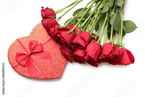 Bouquet of beautiful red ro...