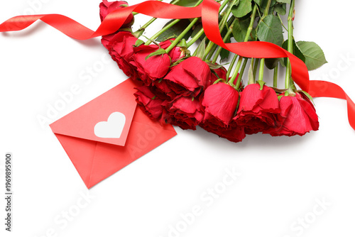Bouquet of beautiful red ro...