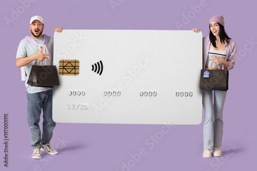 Young couple with shopping ...