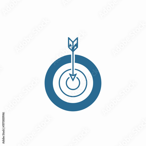 Targeted approach and achievement, with an arrow hitting the bullseye on a circular target, symbolizing goals and success in business