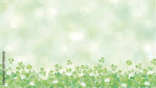 透明感のある四つ葉のクローバーのある風景イメージ