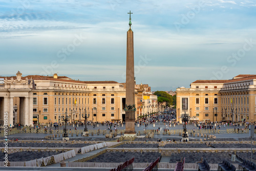 Fotografie Egyptian obelisk on St