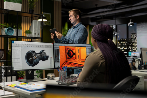 Fotografie Team works with AI game hub and turbine to develop a futuristic spaceship station