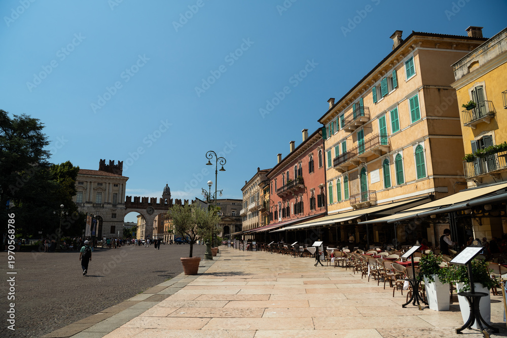Naklejka premium Outdoor Cafes Along Piazza Bra on a Summer Day in Verona, Italy