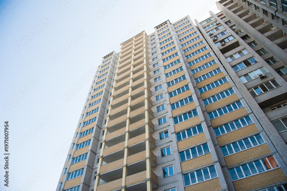 Obraz premium Brand new apartment building