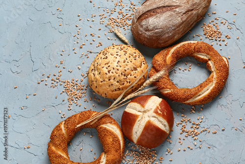 Different types of bread, w...