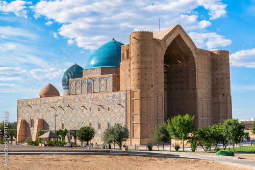 Quadro su tela Turkistan, Kazakhstan - June 2, 2025: Closeup view of the monumental Mausoleum o