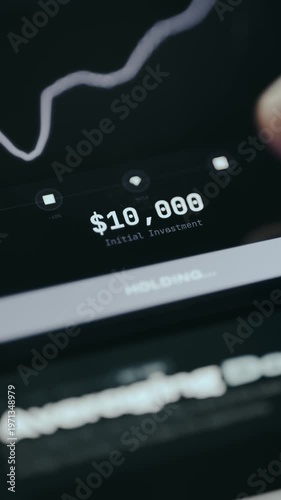 Initial investment amount of 10k USD from a financial dashboard