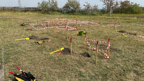 Foto Marked area for humanitarian demining operations in Ukraine