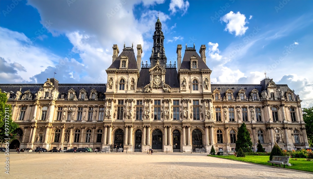 Obraz premium Magnificent Parisian Architecture - A Detailed View of the City Hall.