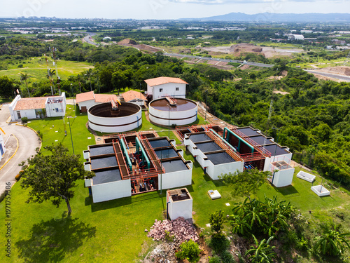 Fotografi Aerial landscape of water treatment plant providing drinking water to puerto val